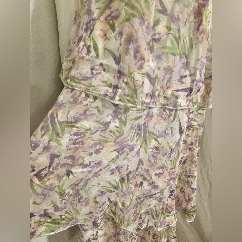 Ethereal ruffled shoulder sweetheart neckline cutout
layered maxi dress size XS - Picture 14 of 16